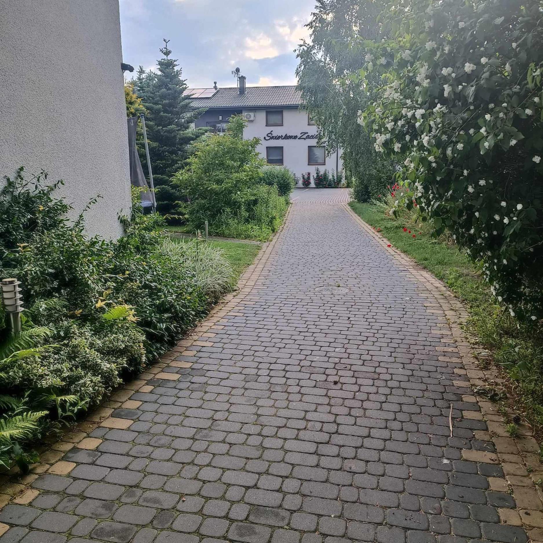 Swierkowe Zacisze Hotel Фірлей Екстер'єр фото